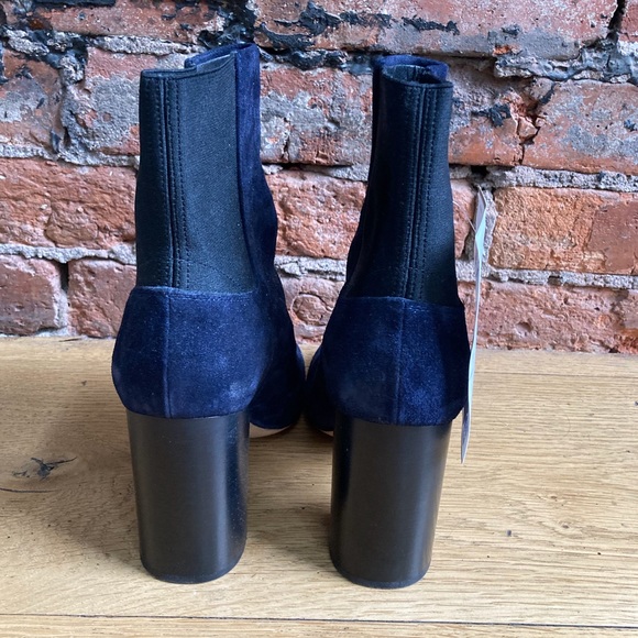 NWT SOLD OUT Rag & Bone Agnes Navy Suede Booties - Picture 6 of 10